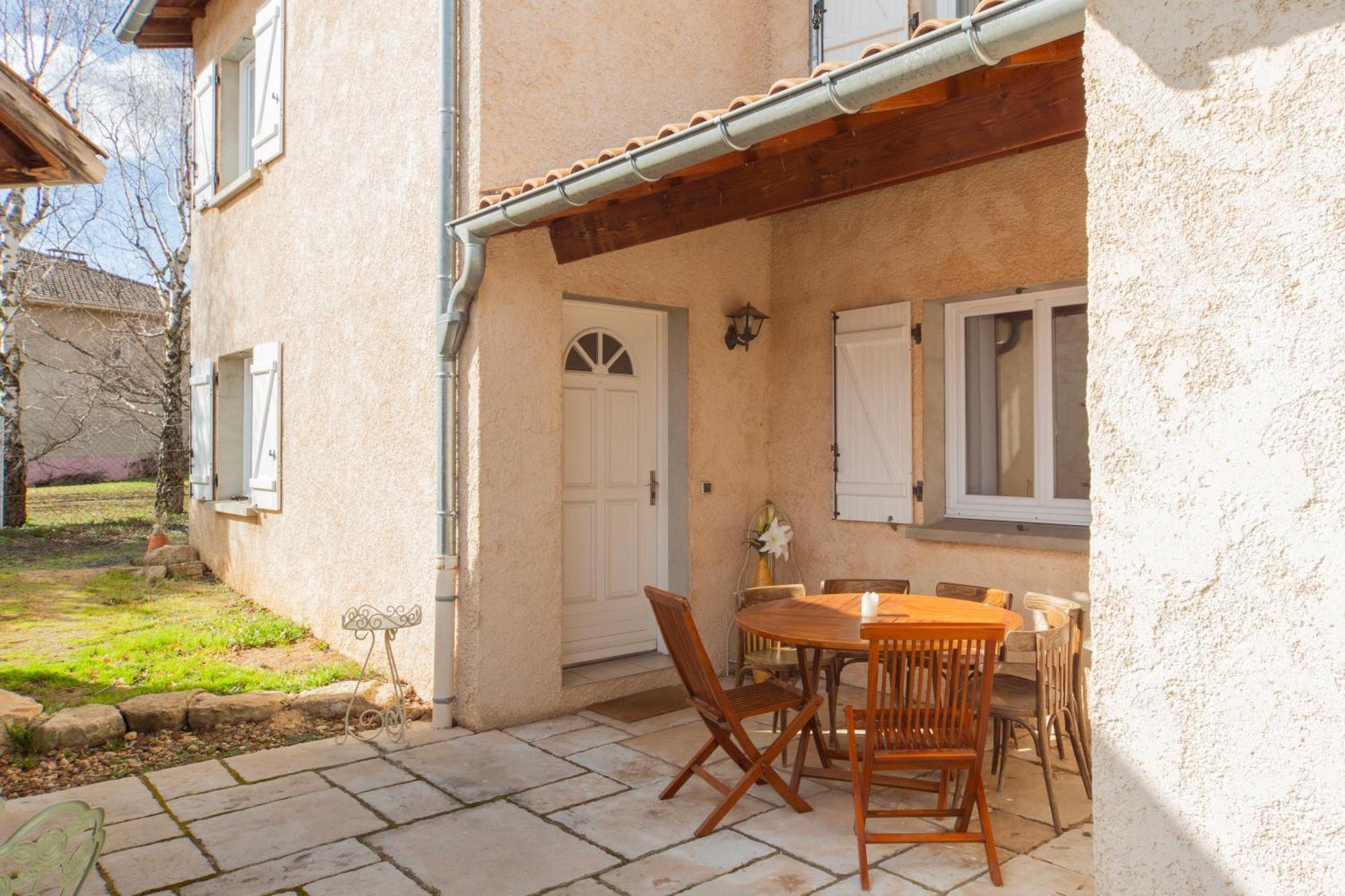 Panda Home Quincié-en-Beaujolais 外观 照片